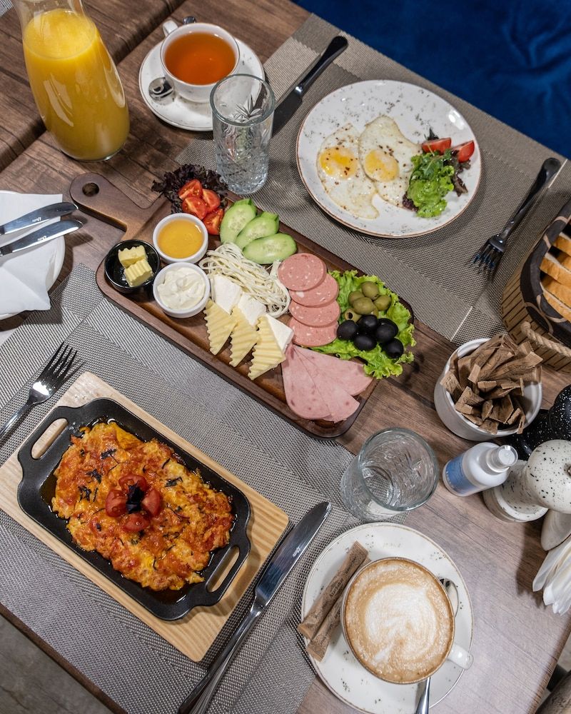 Breakfast meal