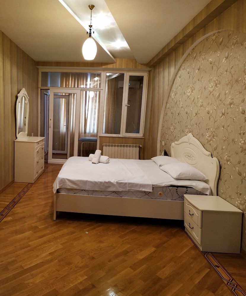 undefined Bakuvi Tourist Apartment B096 2