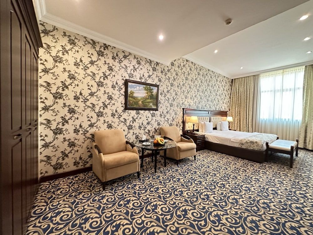 Modern Hotel - Baku Superior Double or Twin Room, City View 11