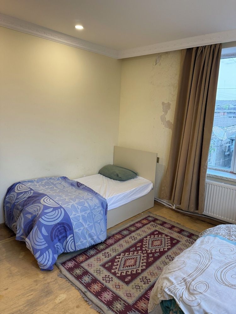 Rova Hotel/Hostel Basic Double or Twin Room 37