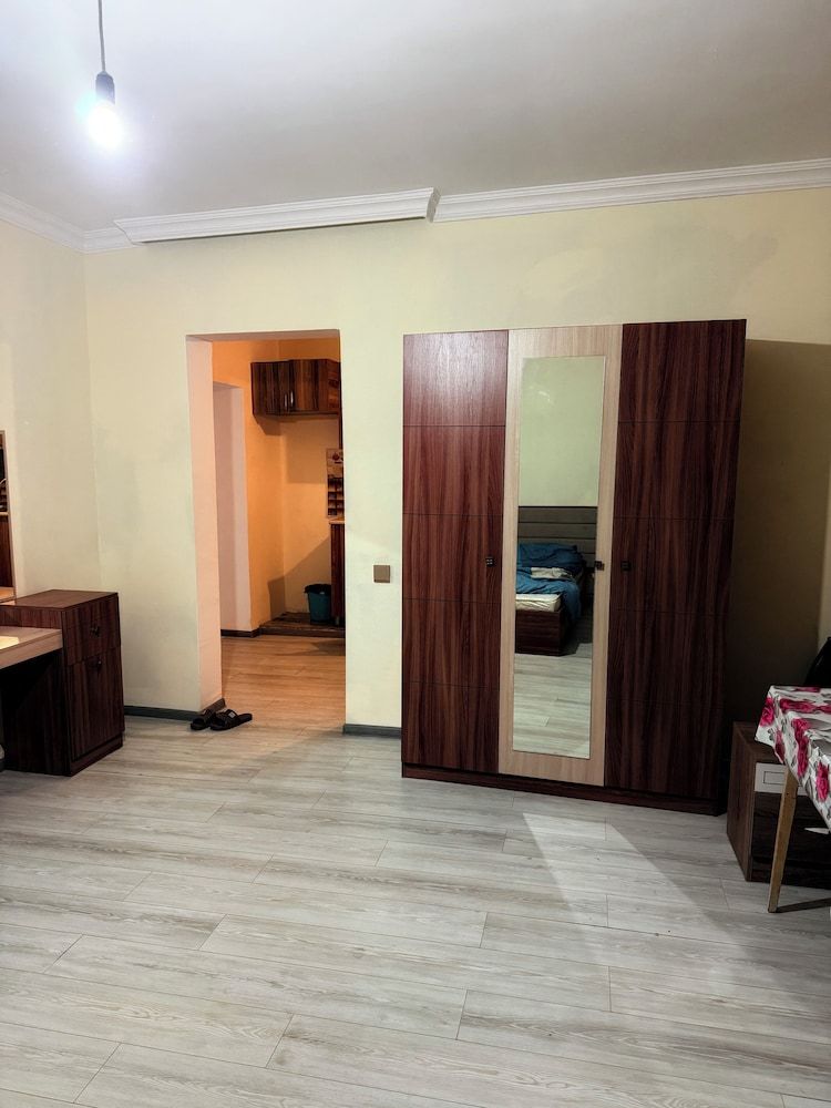 Rova Hotel/Hostel Basic Double or Twin Room 54