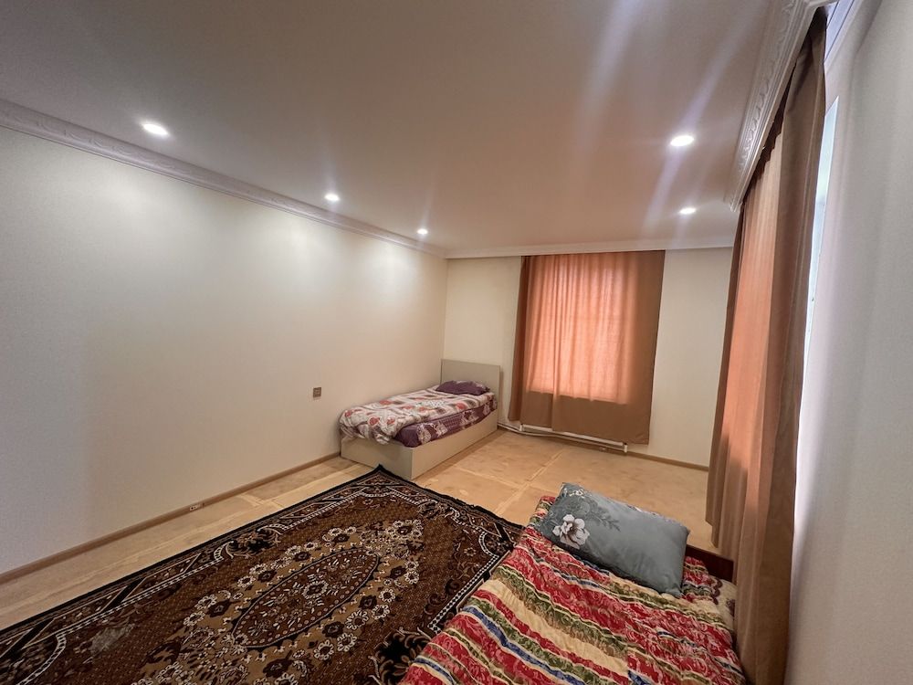 Rova Hotel/Hostel Basic Double or Twin Room 8