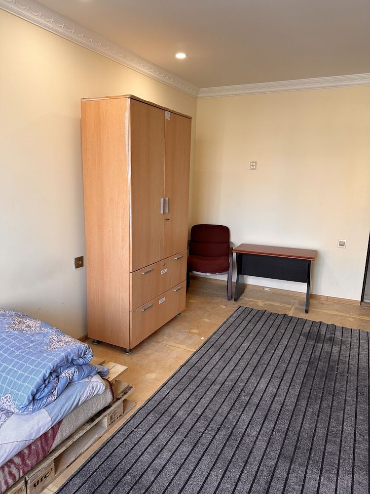 Rova Hotel/Hostel Basic Double or Twin Room 46