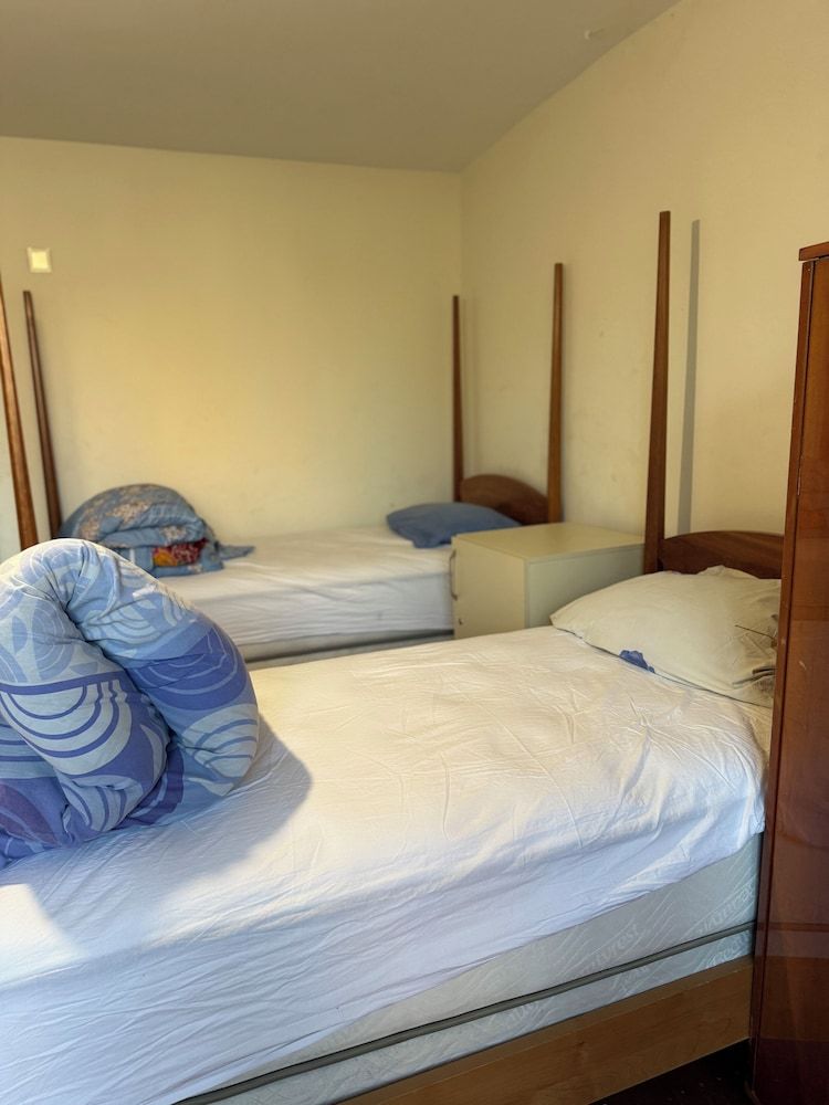 Rova Hotel/Hostel Economy Shared Dormitory, Multiple Beds, Non Smoking, Garden Area 11