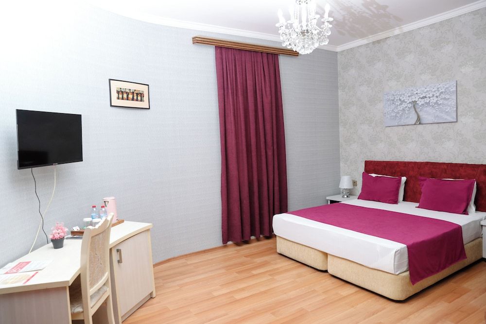 Nemi Hotel Standard Double Room 4