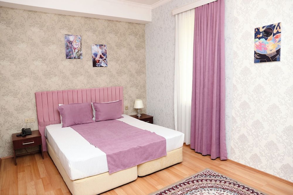 Nemi Hotel Standard Double Room 6