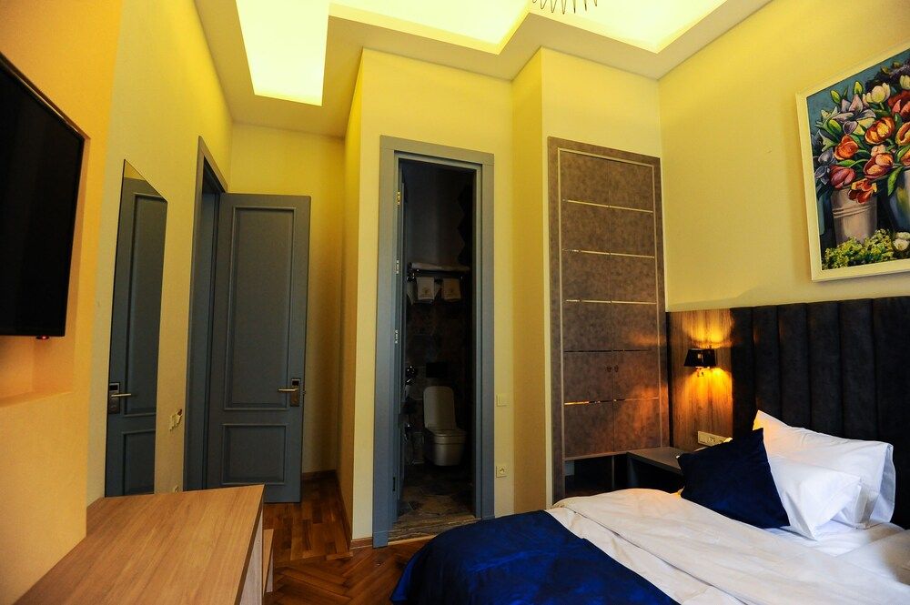 undefined Renaissance Boutique Hotel 4