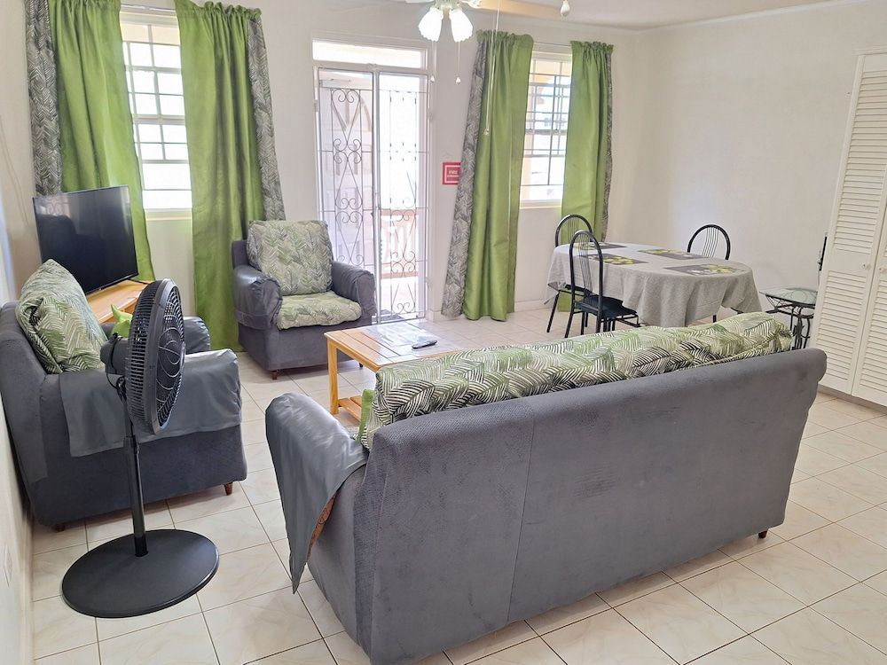 Deluxe Apartment (1 Bedroom)