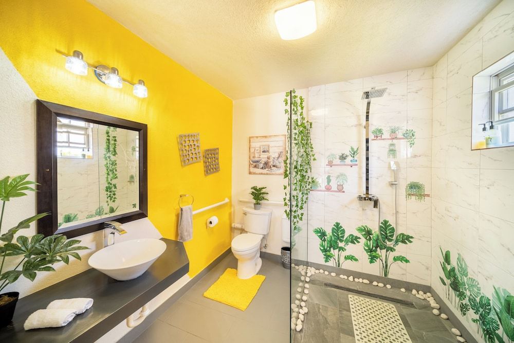 Hidden Gem Barbados Deluxe Room, Pool Access, Ground Floor (Serenity Room) 4