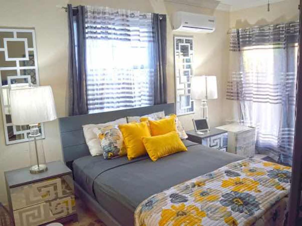 Hidden Gem Barbados Deluxe Room, Pool Access, Ground Floor (Serenity Room)