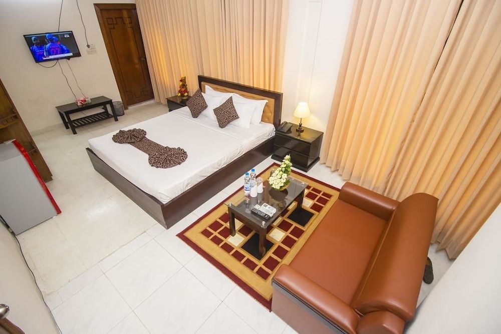 undefined Hotel Suite Palace 4