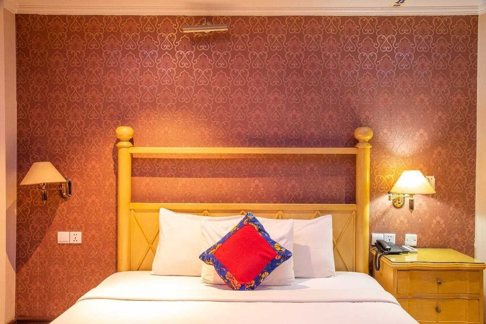 Sea Shell Residence Deluxe Double Room 4