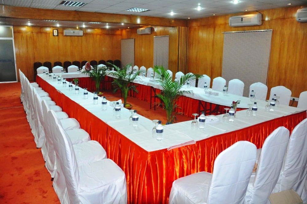 undefined Quality Inn 7