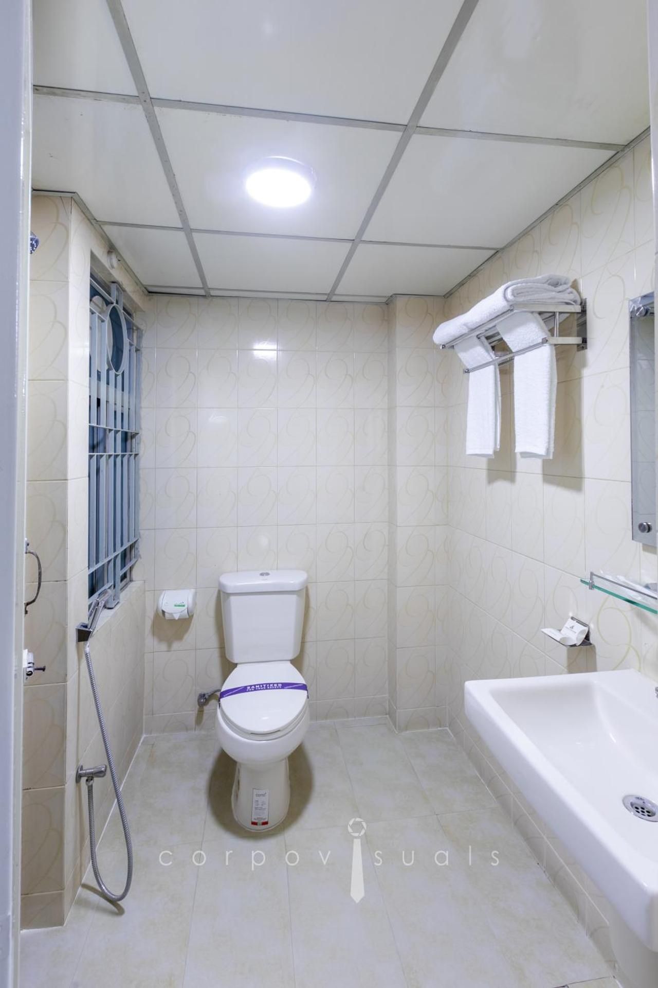 Sel Nibash Hotel & Serviced Apartments Deluxe Double Room 6