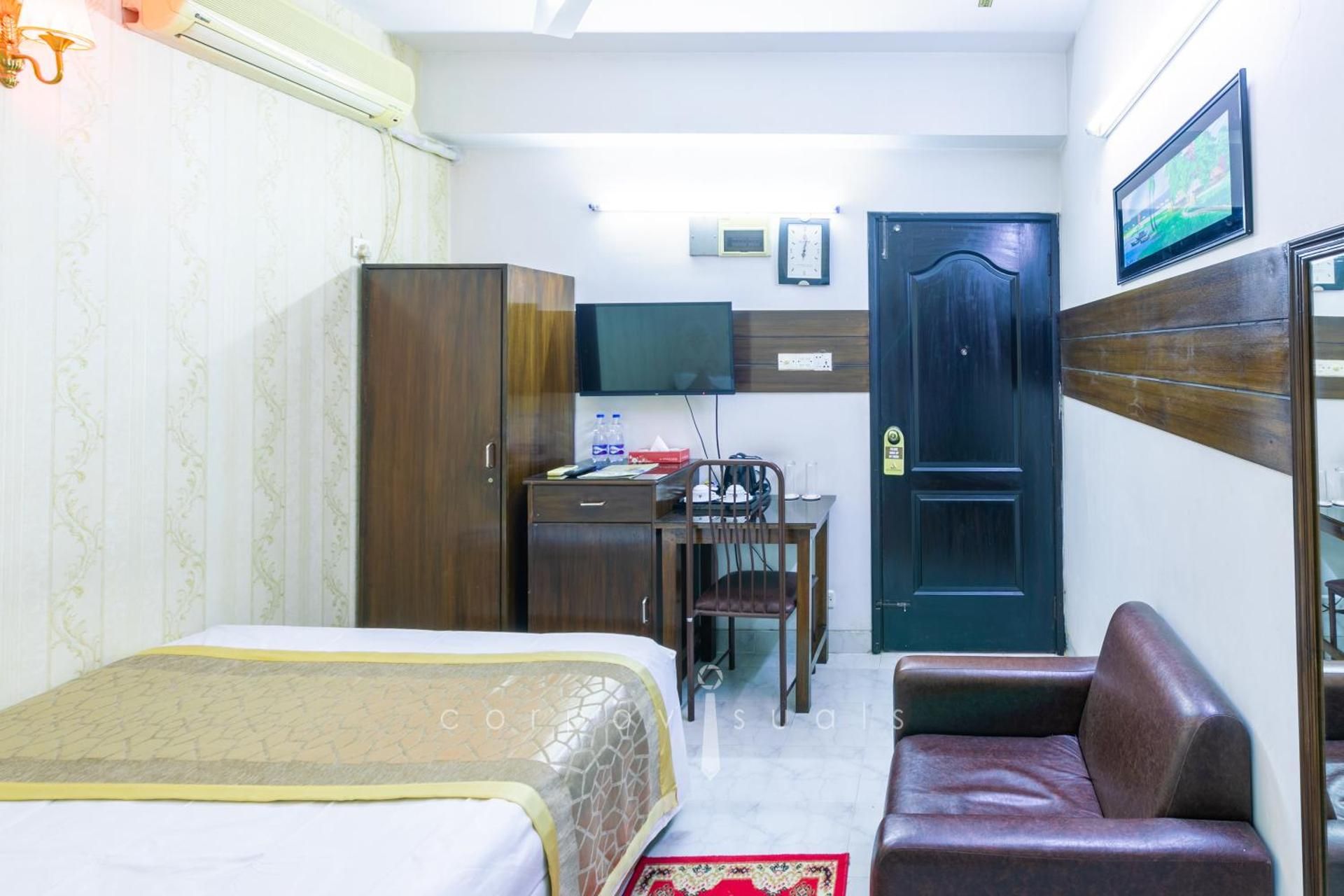Sel Nibash Hotel & Serviced Apartments Deluxe Double Room 9