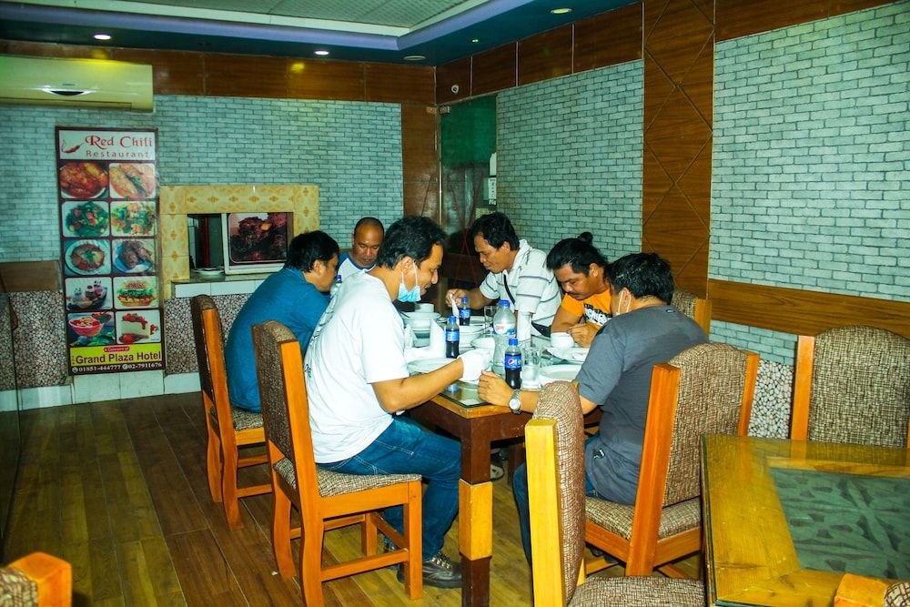 undefined Grand Plaza Hotel 10