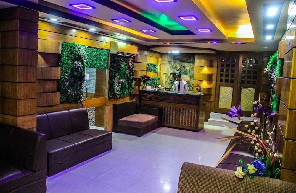 undefined Grand Plaza Hotel 5