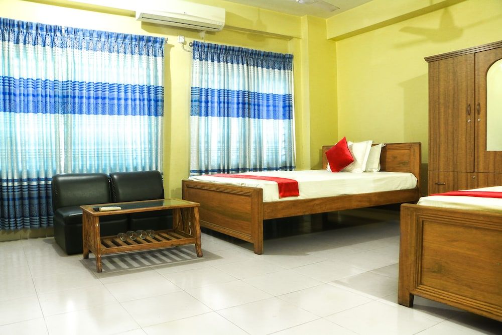 undefined Hotel Amirs 10