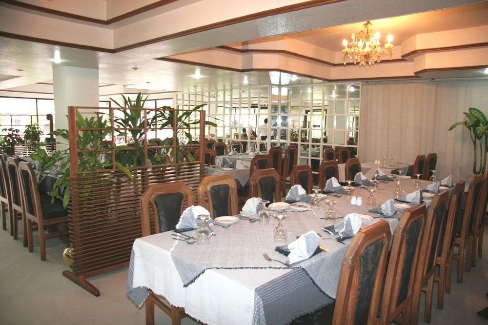 undefined White House Hotel 8