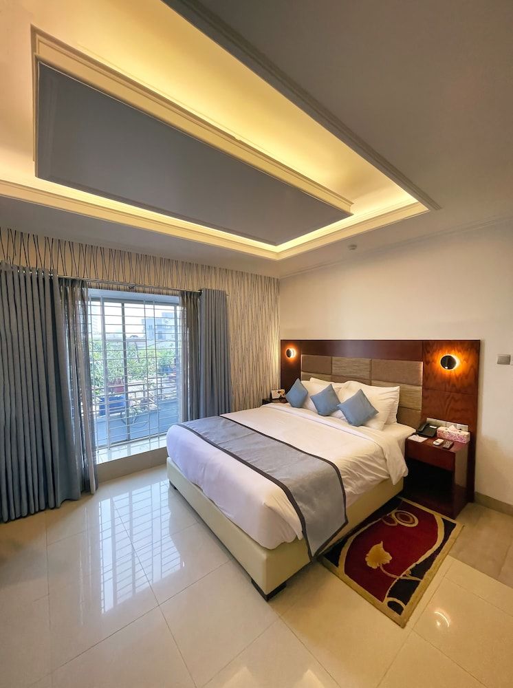 Nascent Gardenia Residence Deluxe Room 4