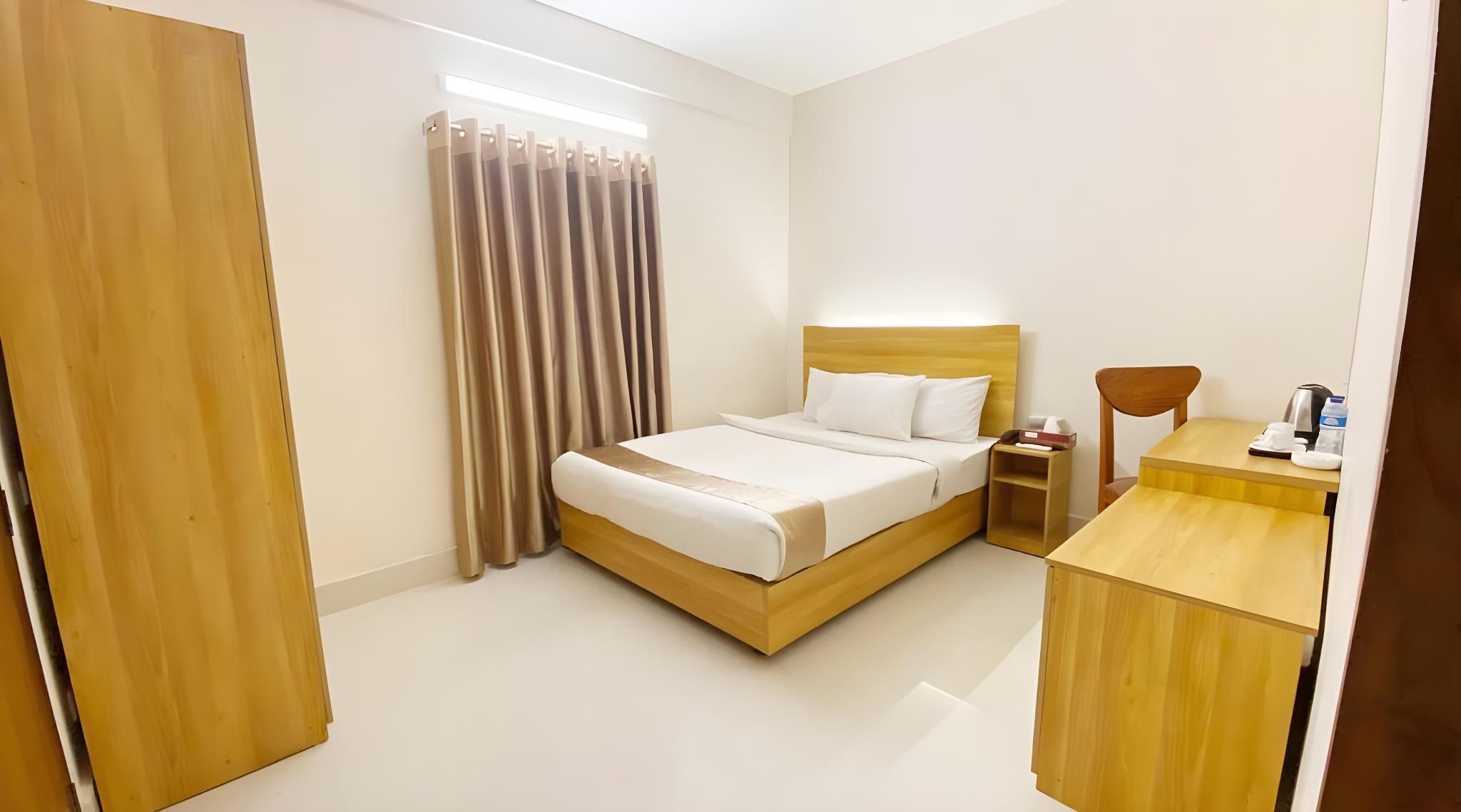 undefined Crown Palace Residence 8
