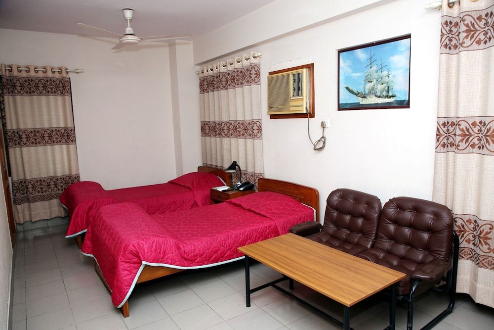 Hotel Royal Palace Standard Double or Twin Room 2