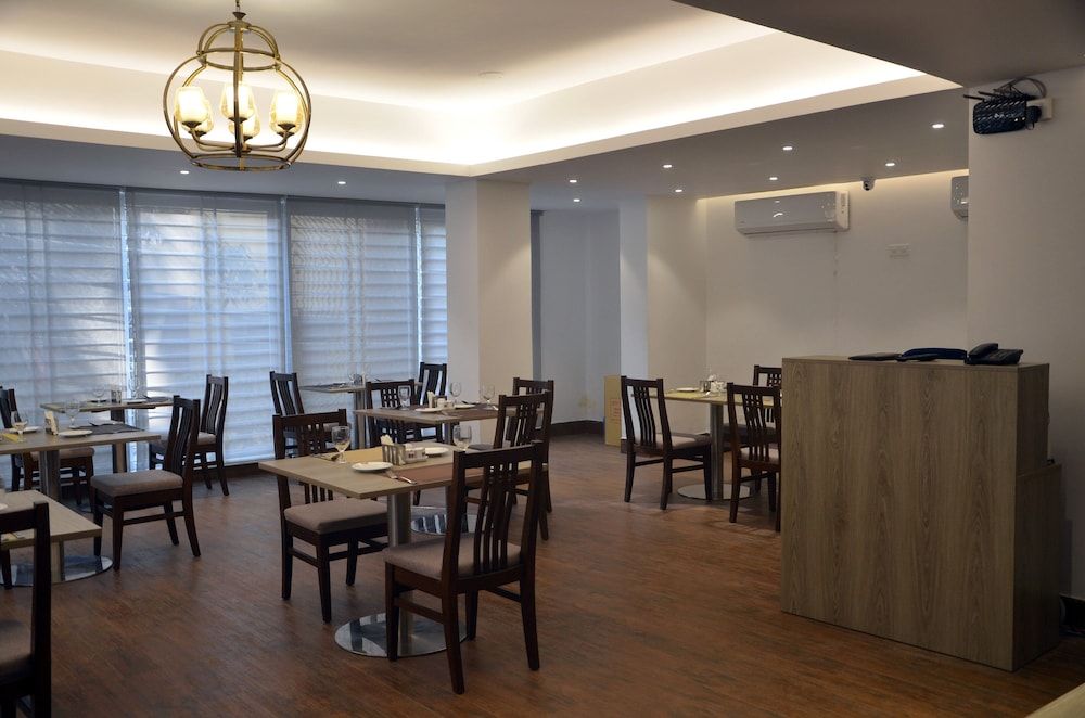 undefined Priyo Nibash Stylish Residential Hotel 5