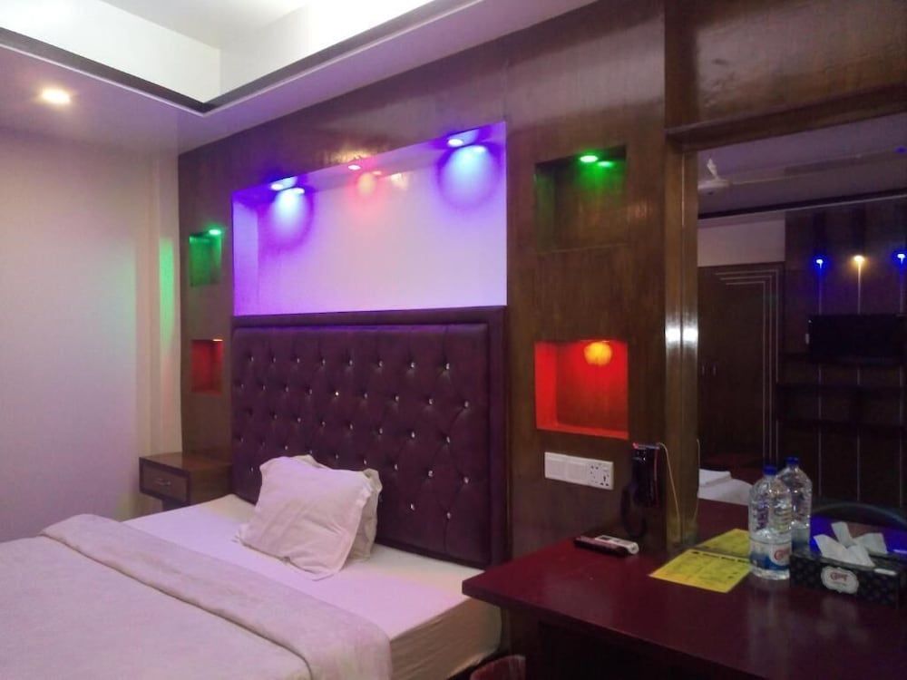 undefined Hotel Blue Bird 10