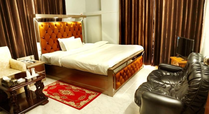 undefined Hotel Blue Bird 7