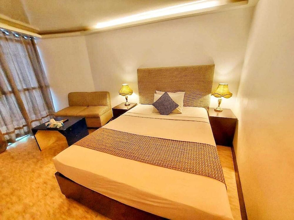 undefined Akbar's Hotel 8