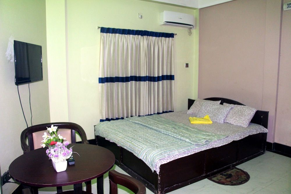 Tony's Place Superior Room, Multiple Beds, Accessible, Smoking 2