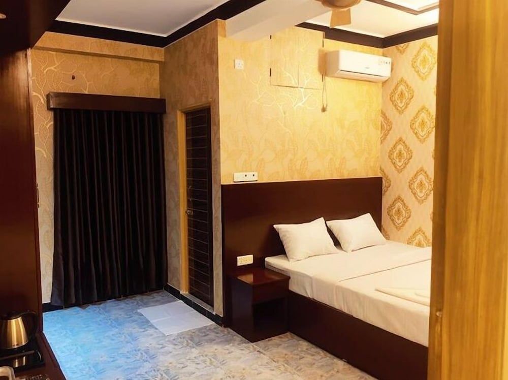 Economy Double Room, 1 Bedroom, Smoking, Marina View