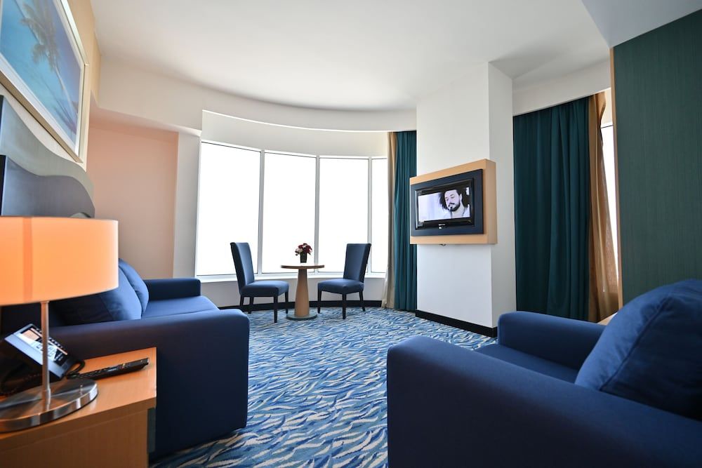 Harbour Suites Hotel from Holiday Gulf Hotel Deluxe Double Room, City View 4