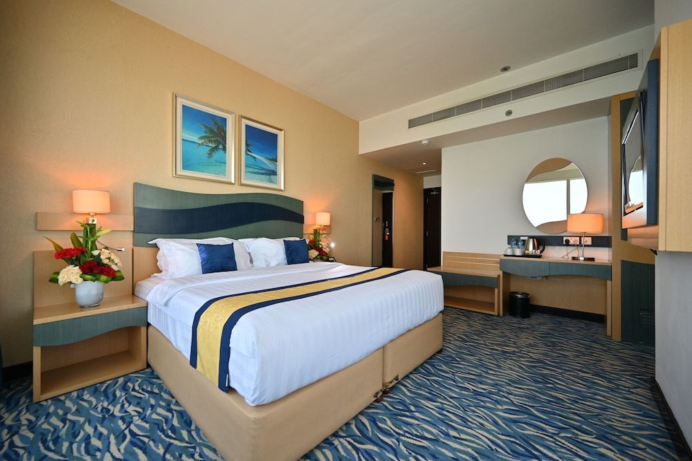 Harbour Suites Hotel from Holiday Gulf Hotel Deluxe Double Room, City View 2