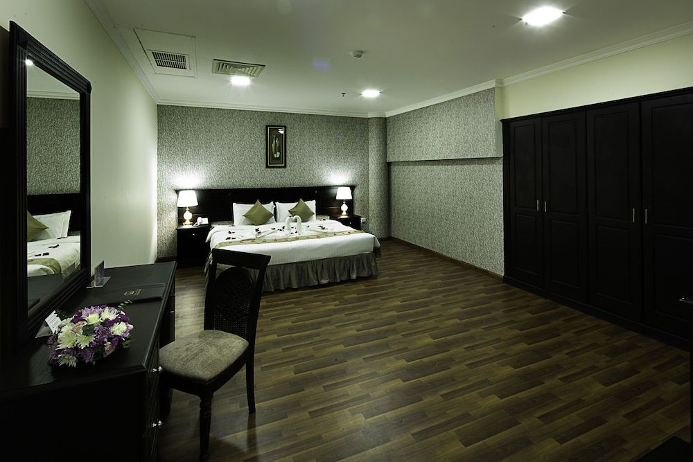 City Point Hotel Junior Suite, 1 Bedroom 2