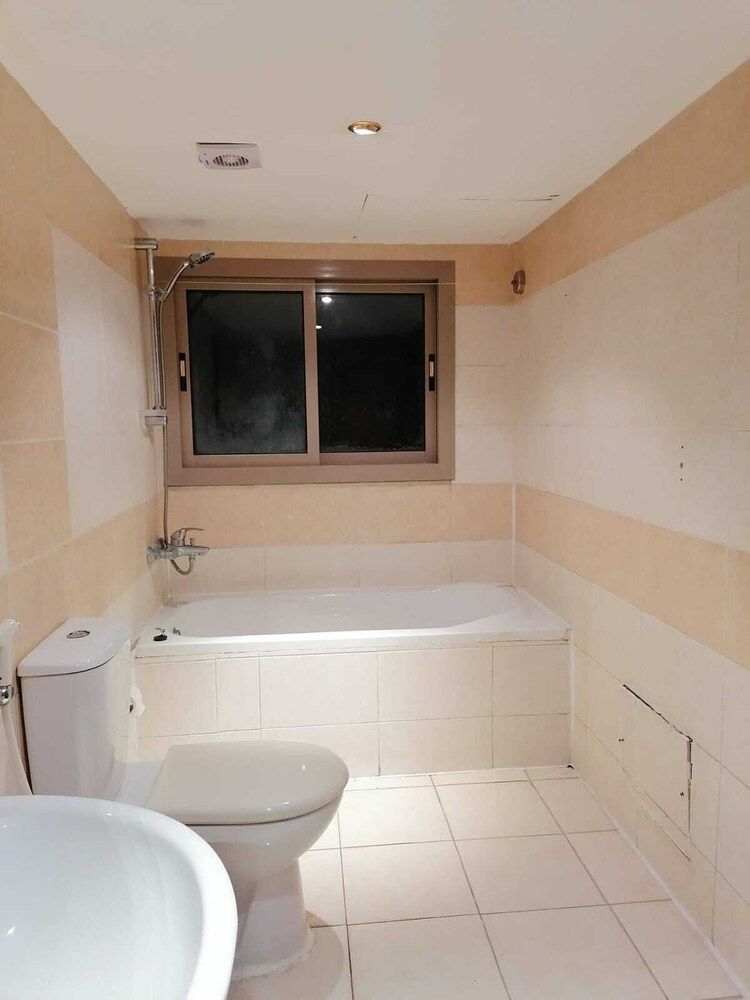 undefined Carawan Plaza Hotel 4