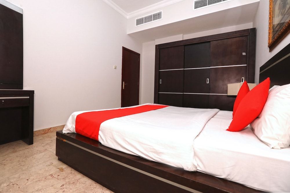 OYO 117 Al Jabriya Suites Apartment, 2 Bedrooms 8