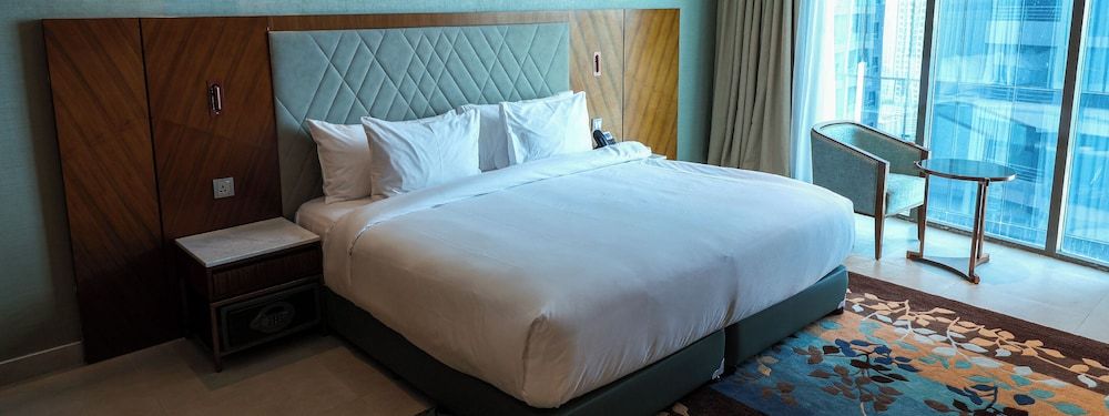 The Seven Hotel Deluxe Studio, 1 King Bed, City View 3