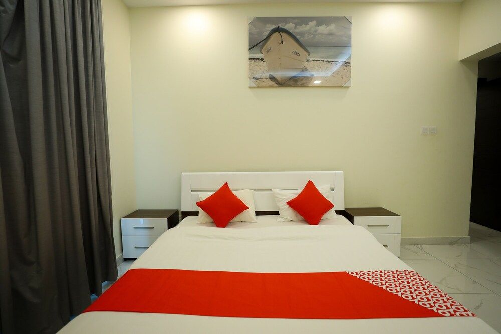 undefined OYO 109 Dana Plaza 2 8