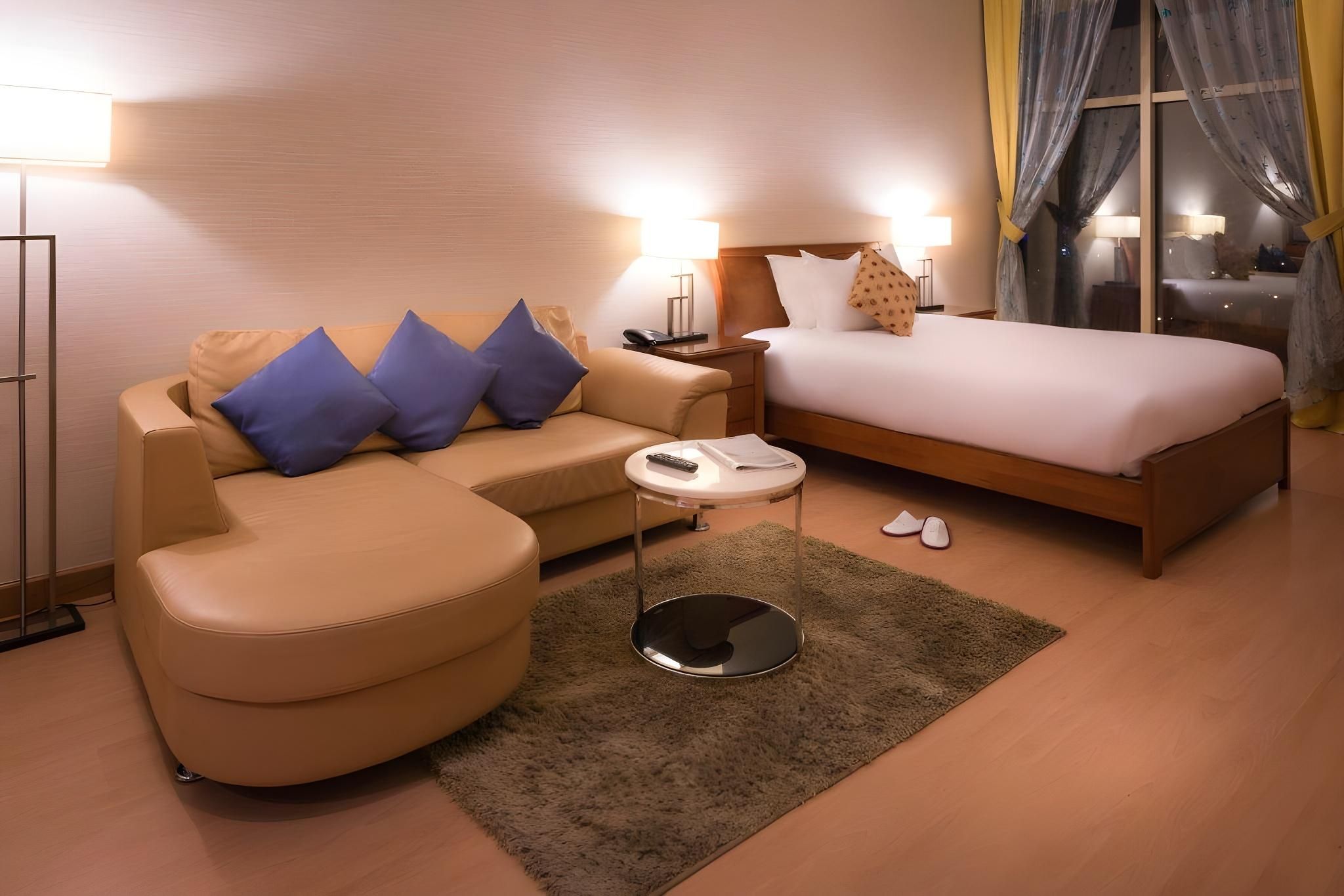 undefined Al Safir Hotel & Tower 9