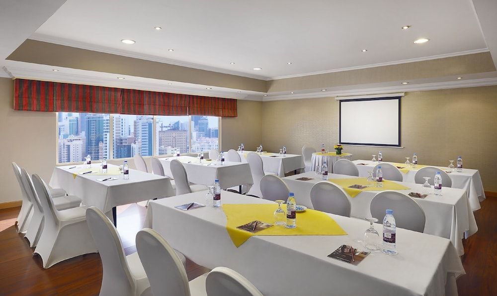 undefined Al Safir Hotel & Tower 7