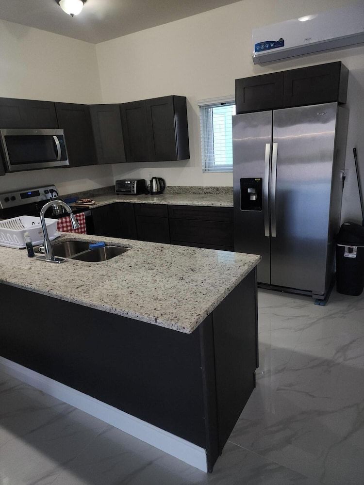 Ellies Place Family Duplex 3