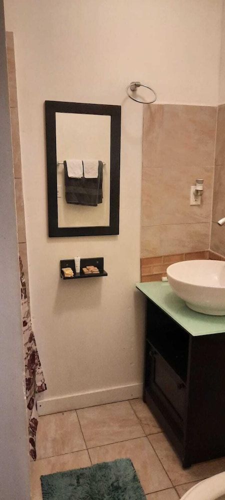 Cocoplum Rest N Hideaway 1 Comfort Studio Suite, 1 Bedroom 10