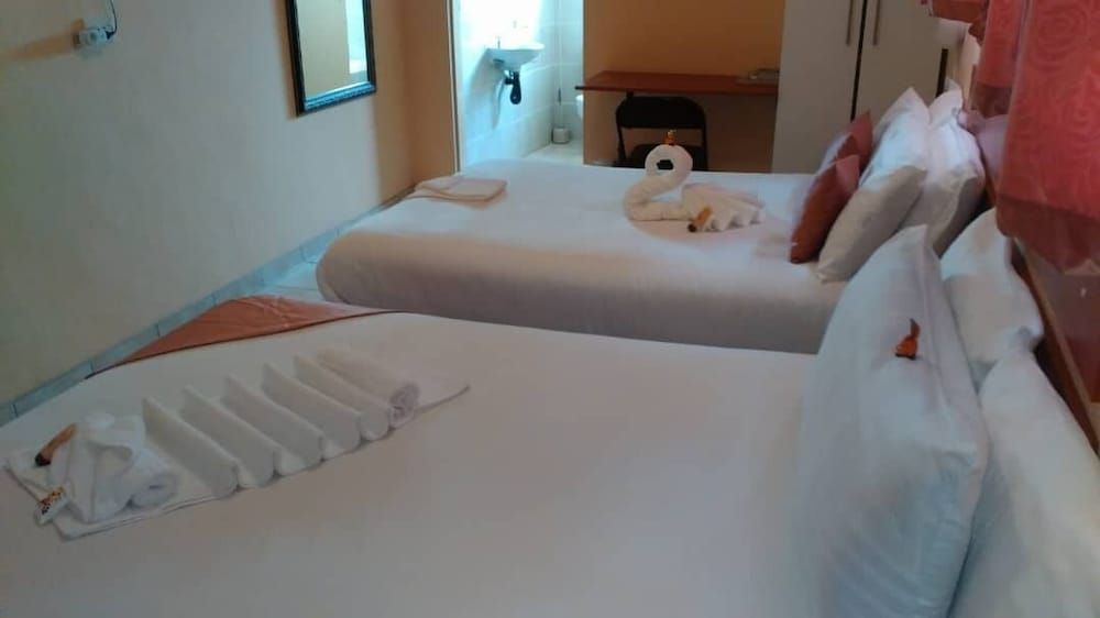 Rest Shade Bed And Breakfast Family Room, 1 Bedroom 3