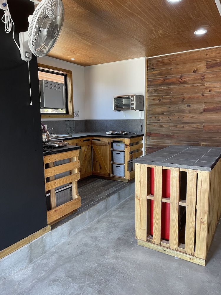 Royal Rat Hostel Basic Shared Dormitory, Men only 5