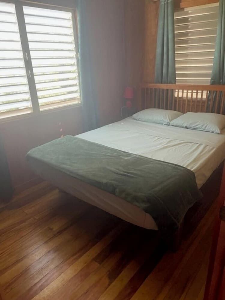 Royal Rat Hostel Comfort Cabin