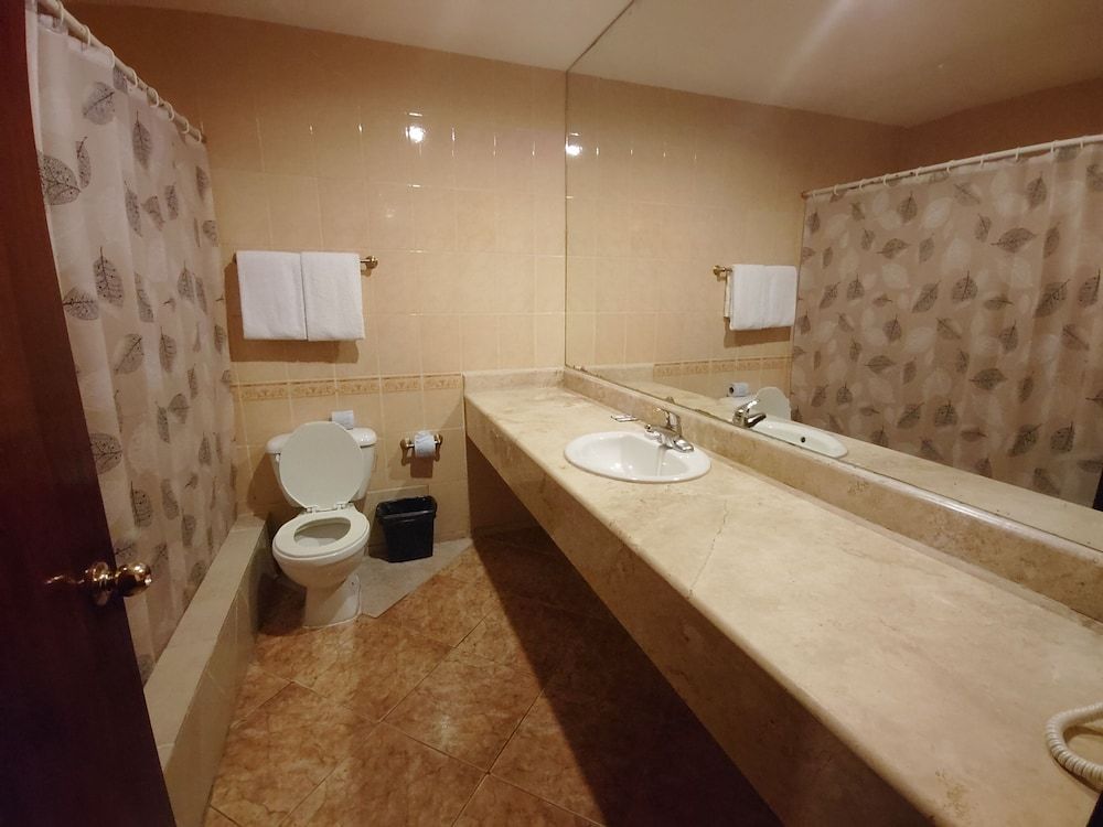 Princess Hotel and Casino Free Zone Triple Room 4