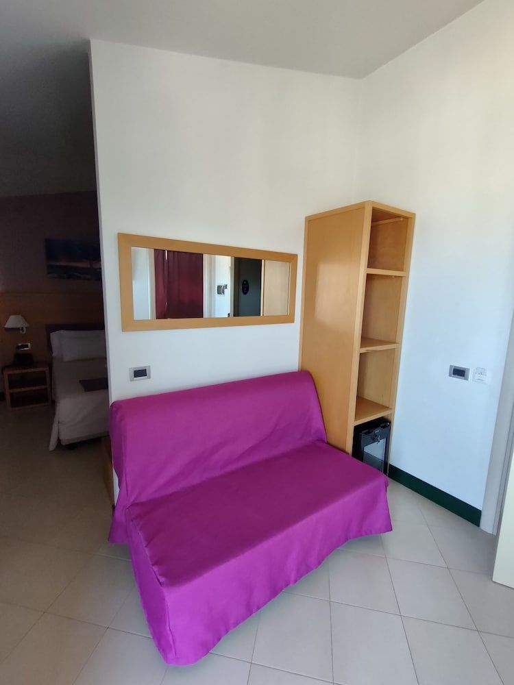 Hotel Belvedere Mindelo, Cape Verde Family Room, 2 Bedrooms, Non Smoking, Sea View 4