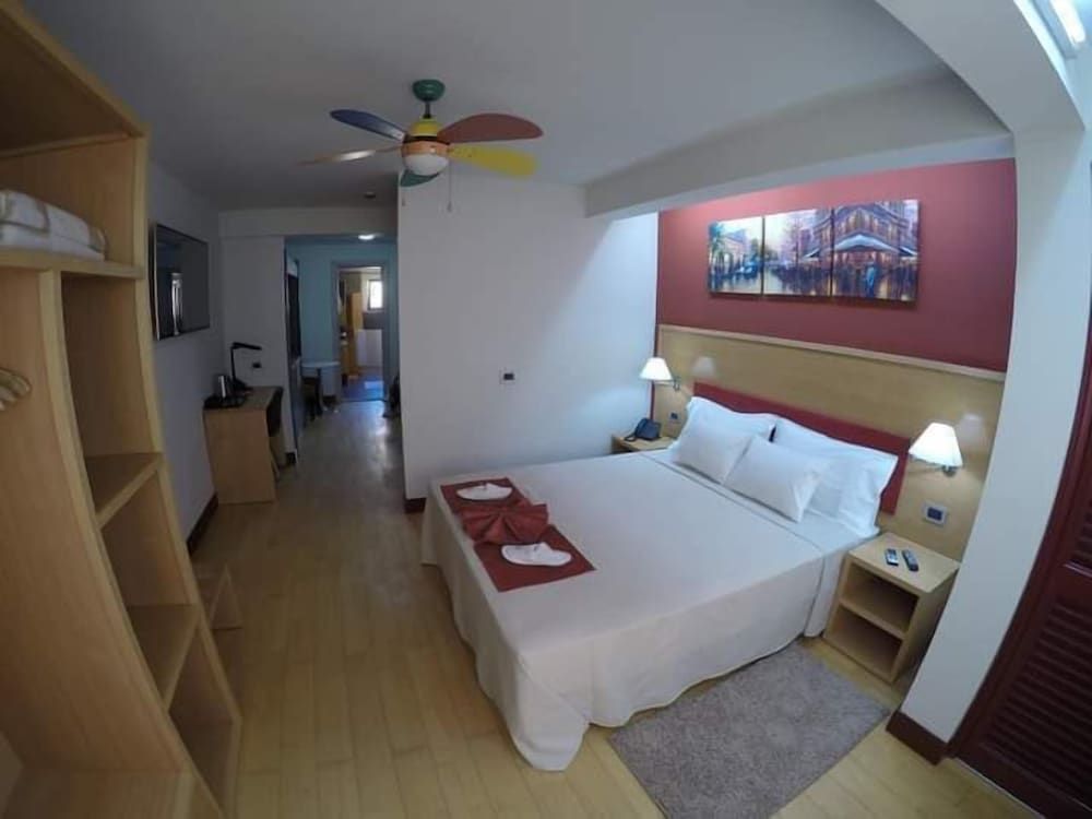 Classic Suite, 1 Queen Bed with Sofa bed, Non Smoking, Sea View