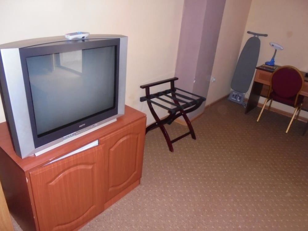 undefined Pacific Hotel 6